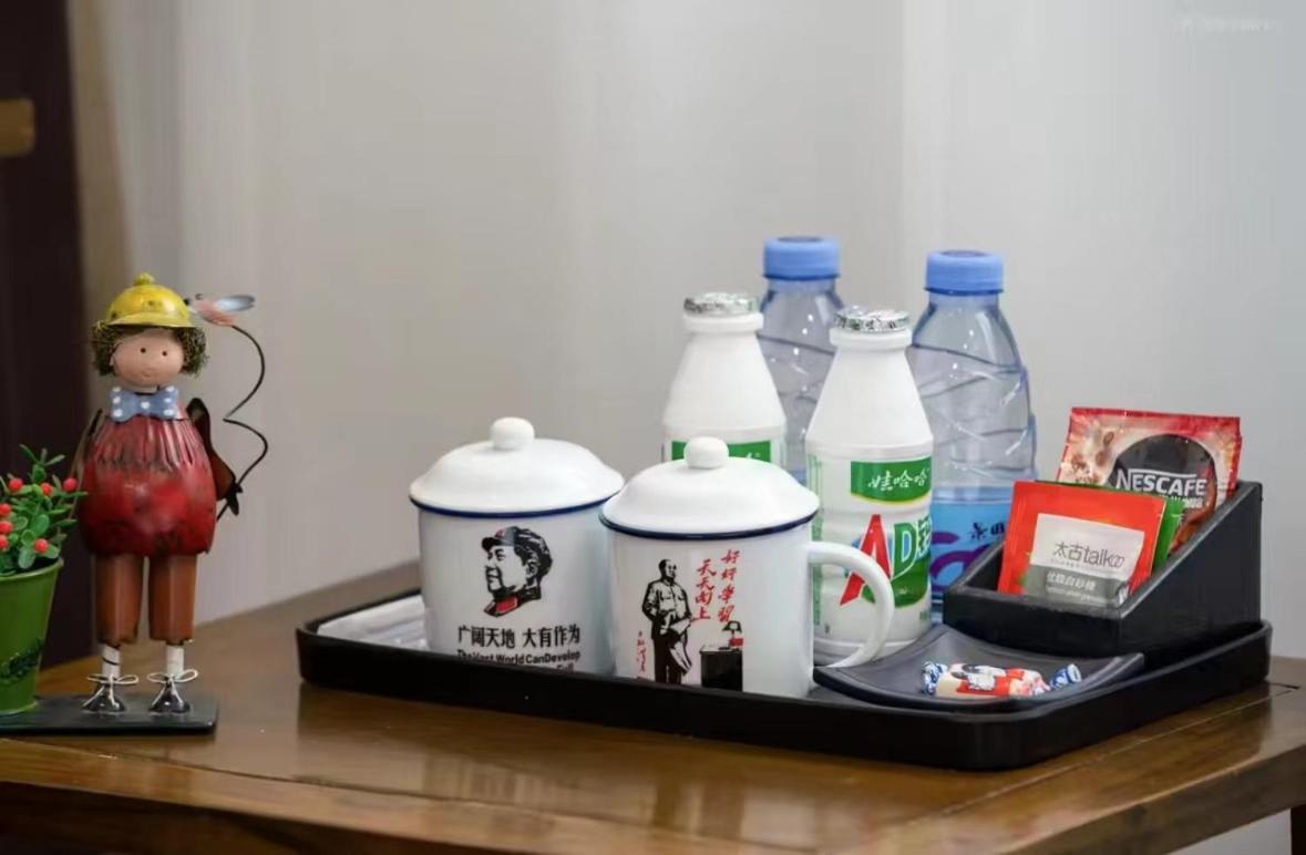 Nostalgia Hotel Beijing Guozijian Ghost Street - Near Beijing Lama Temple, Beihai Park, Jingshan Park, Drum Tower, Houhai Bar Street, Tian'Anmen Square, Located In Beijing Traditional Hutongs, 5 Minutes Away From Beixinqiao Metro Station Kültér fotó