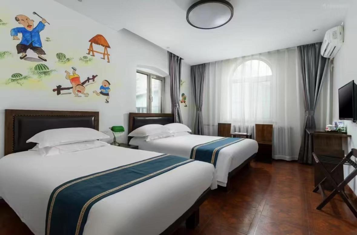 Nostalgia Hotel Beijing Guozijian Ghost Street - Near Beijing Lama Temple, Beihai Park, Jingshan Park, Drum Tower, Houhai Bar Street, Tian'Anmen Square, Located In Beijing Traditional Hutongs, 5 Minutes Away From Beixinqiao Metro Station Kültér fotó