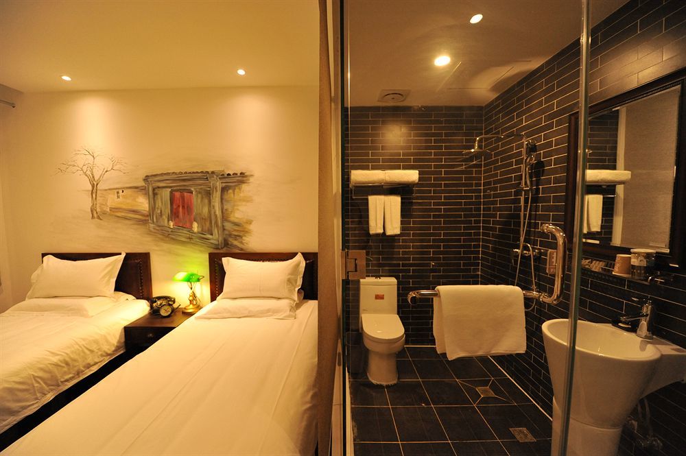 Nostalgia Hotel Beijing Guozijian Ghost Street - Near Beijing Lama Temple, Beihai Park, Jingshan Park, Drum Tower, Houhai Bar Street, Tian'Anmen Square, Located In Beijing Traditional Hutongs, 5 Minutes Away From Beixinqiao Metro Station Kültér fotó